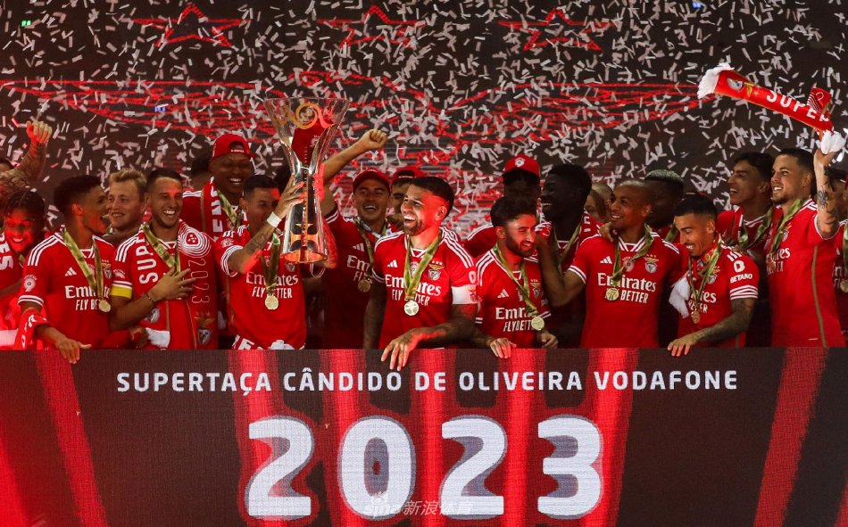 些球员在赛 些球员在赛