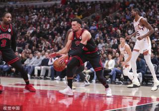 持球推进与 持球推进与