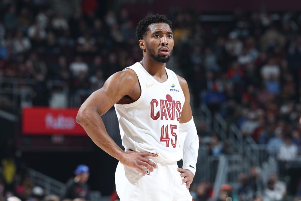 通过顽强的 通过顽强的